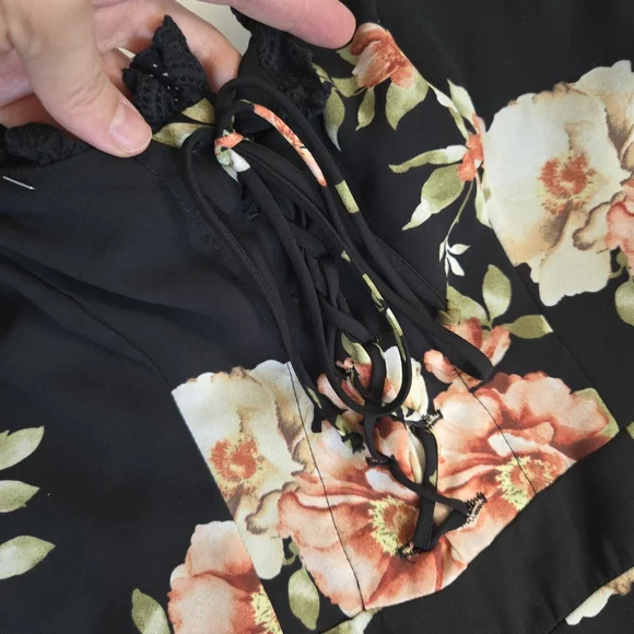 Revolve Likely Marlena Jumpsuit in Black Multi floral like new size 2 - Picture 7 of 10